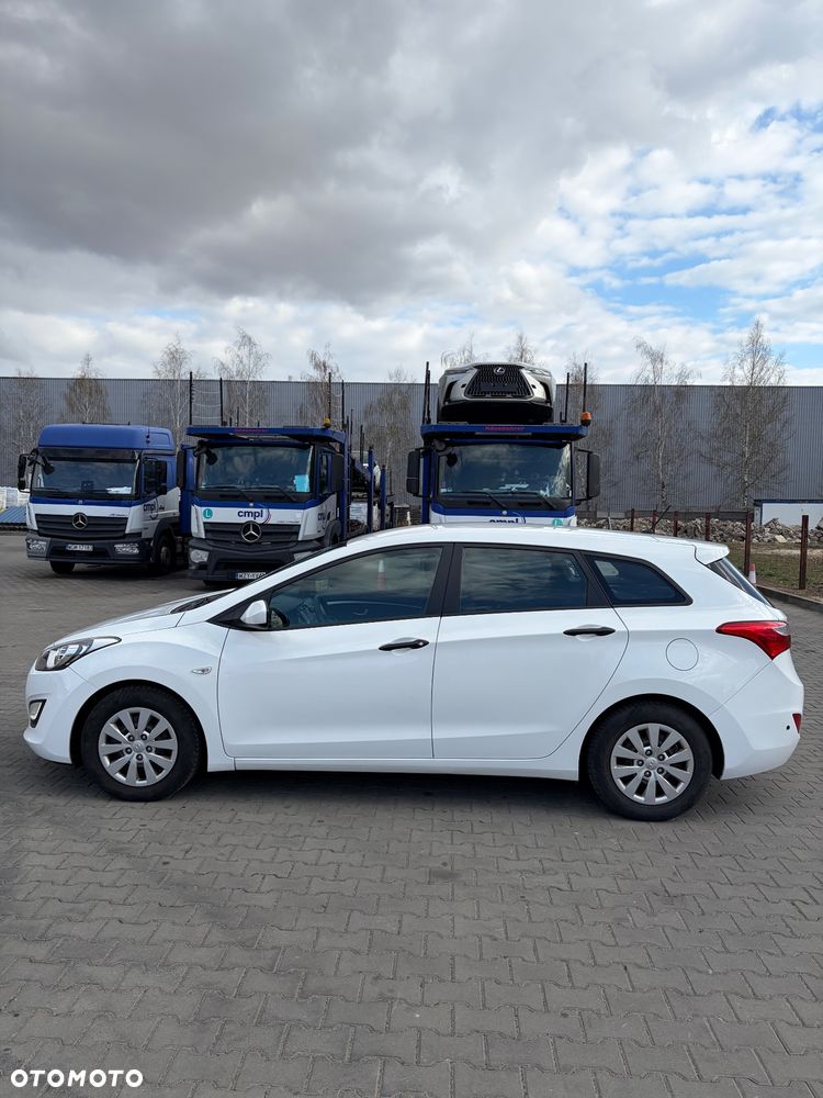 Hyundai i30 1.6 CRDi BlueDrive Classic - 4