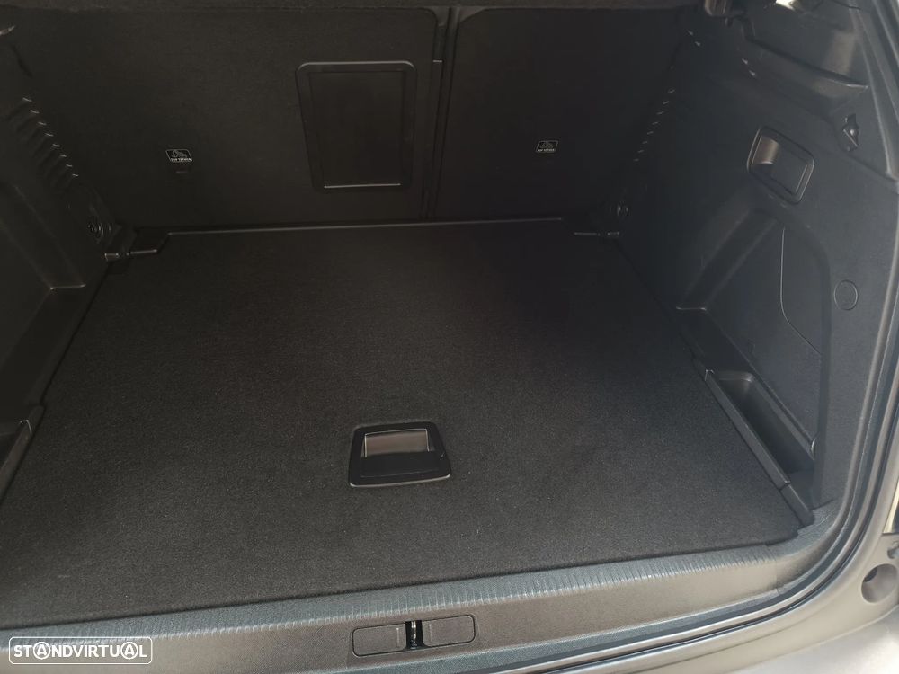 Peugeot 3008 1.2 PureTech Allure EAT8 - 38