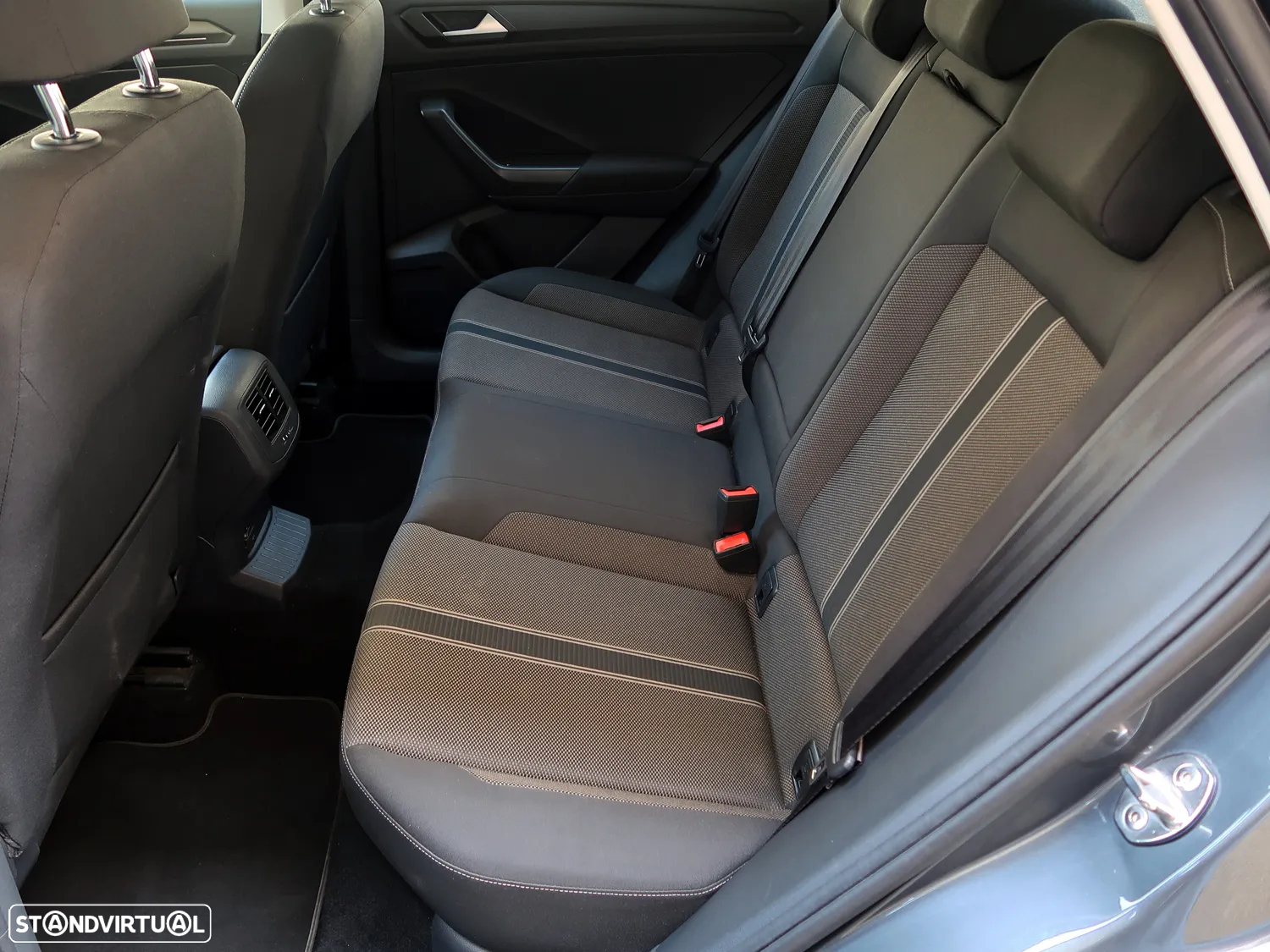 VW T-Roc 1.6 TDI Sport - 15