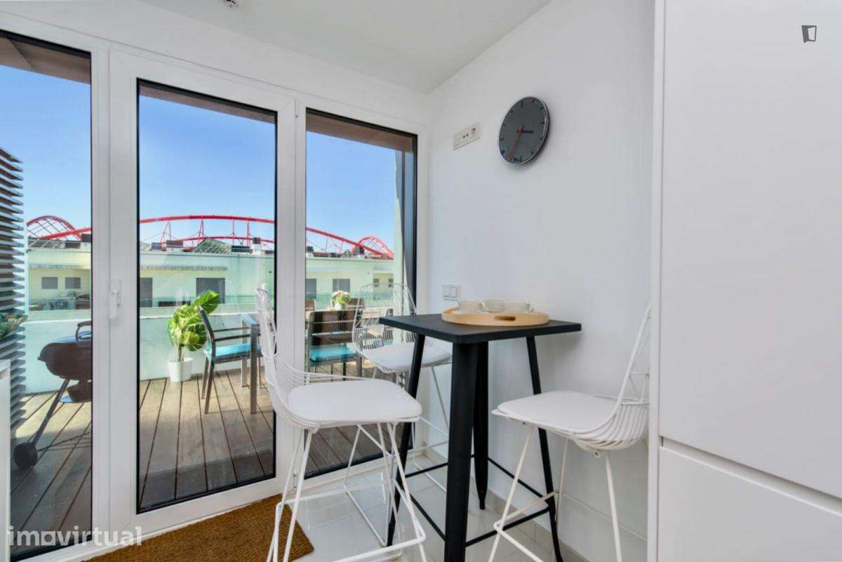 Apartamento com 2 quartos - localizado em Benfica Lisbon - Grande imagem: 4/20