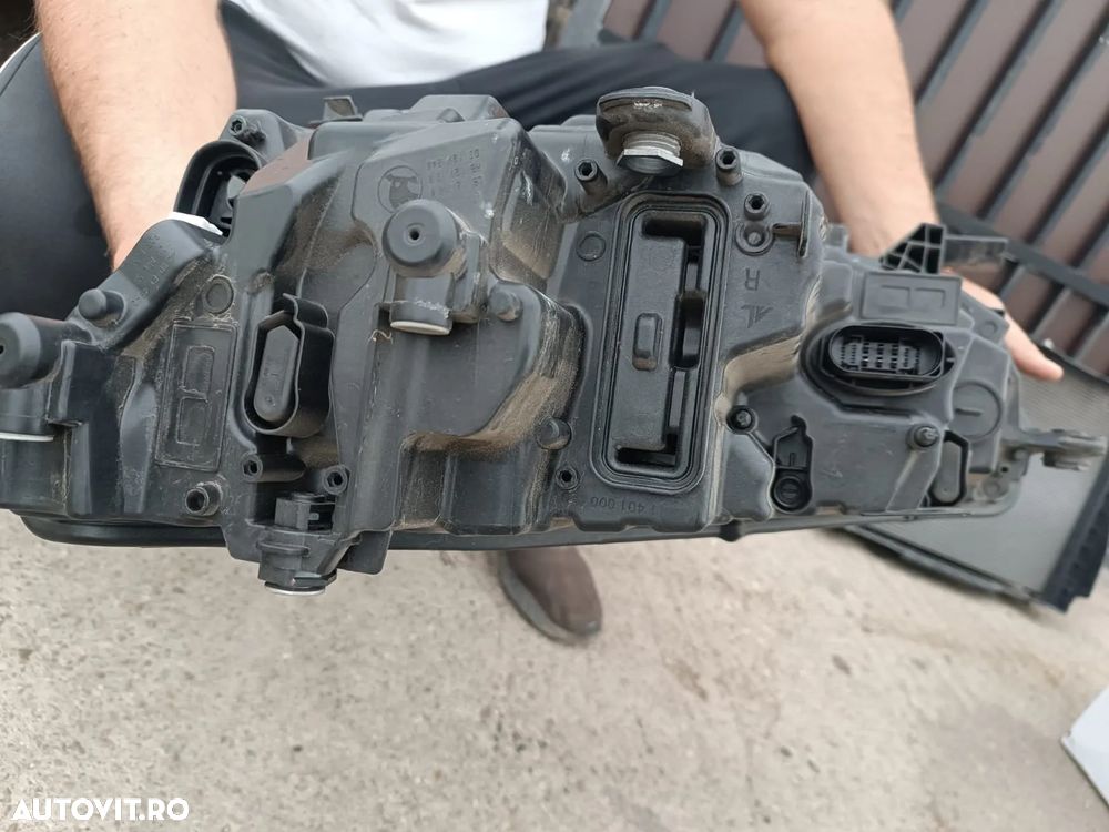 FAR DREAPTA SKODA OCTAVIA 4 - 4