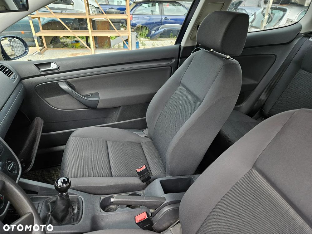 Fotel LEWY PRAWY kierowcy pasażera VW Golf 5 V 2006r 3d hatchback - 3