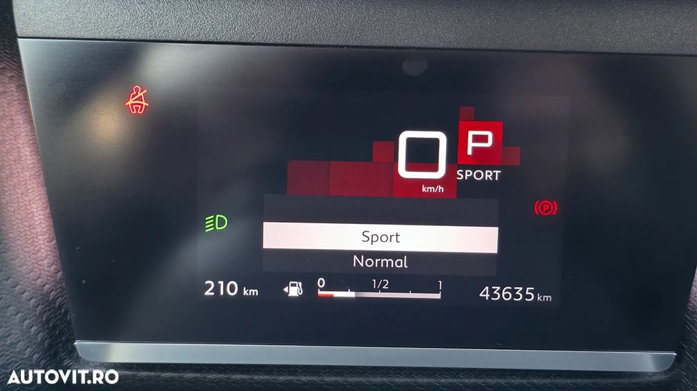 Citroën C4 PureTech 130 Stop&Start EAT8 FEEL PACK - 26