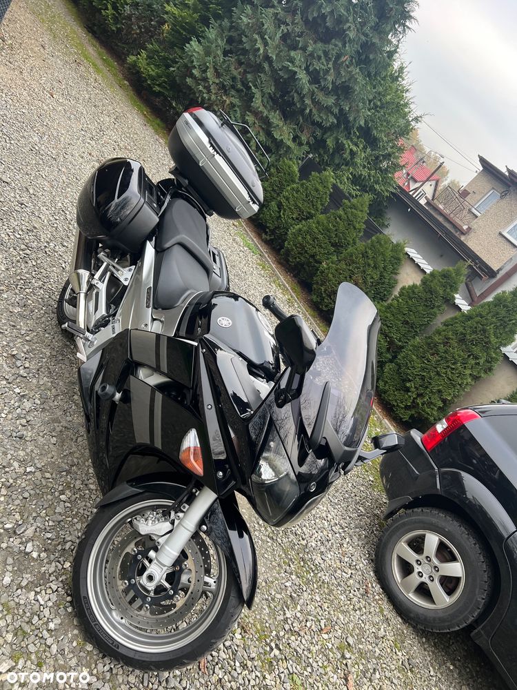 Yamaha FJR - 3