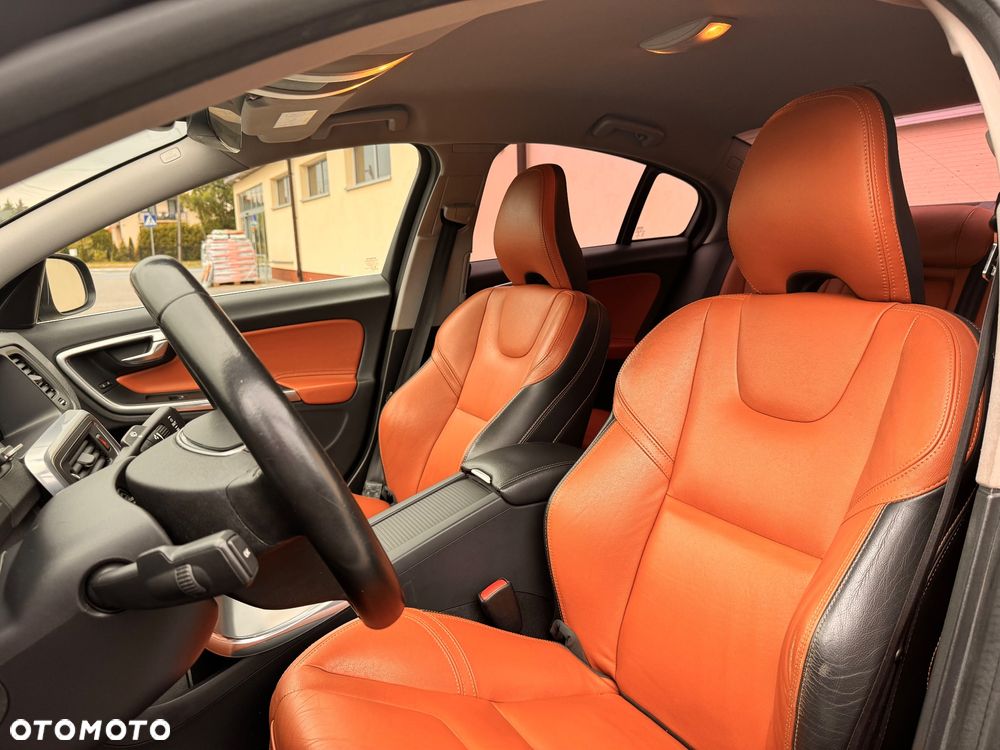 Volvo S60 D3 Drive-E R-Design Momentum - 18