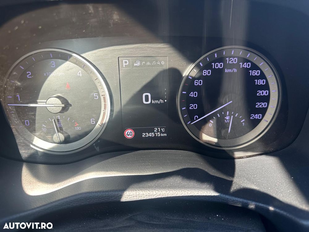 Hyundai Tucson 2.0 CRDI 4WD 6AT Luxury+ - 8