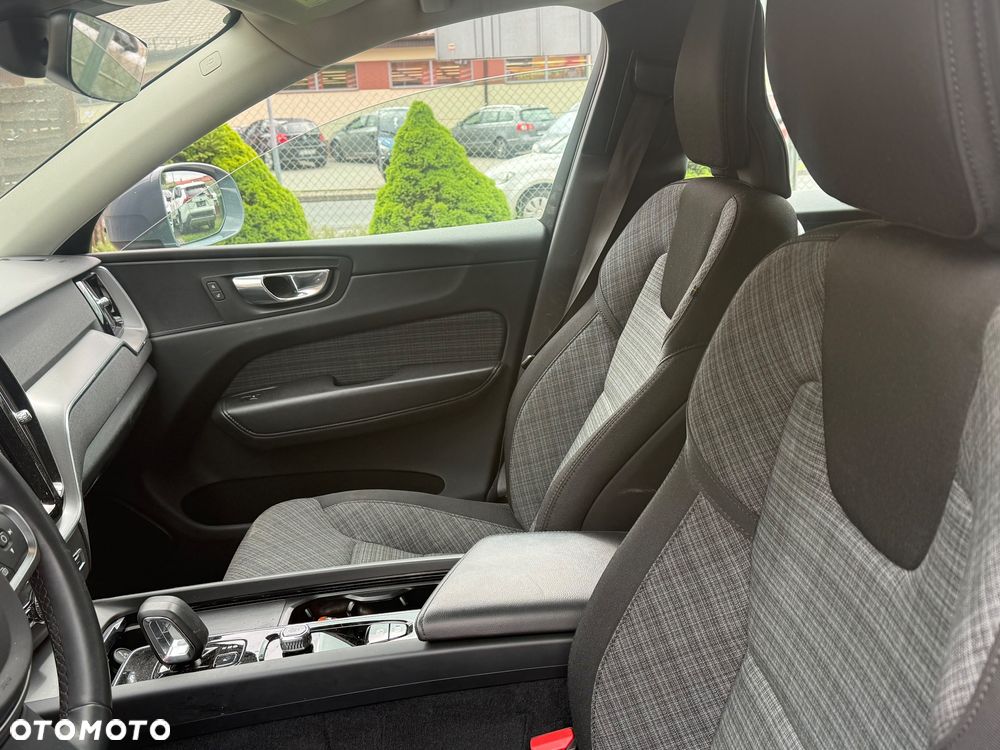 Volvo XC 60 B4 D AWD Inscription - 12