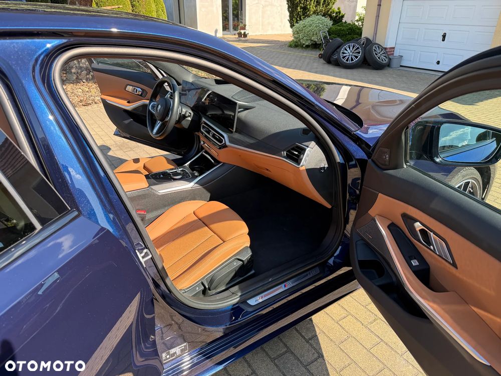 BMW Seria 3 320d xDrive M Sport sport - 21