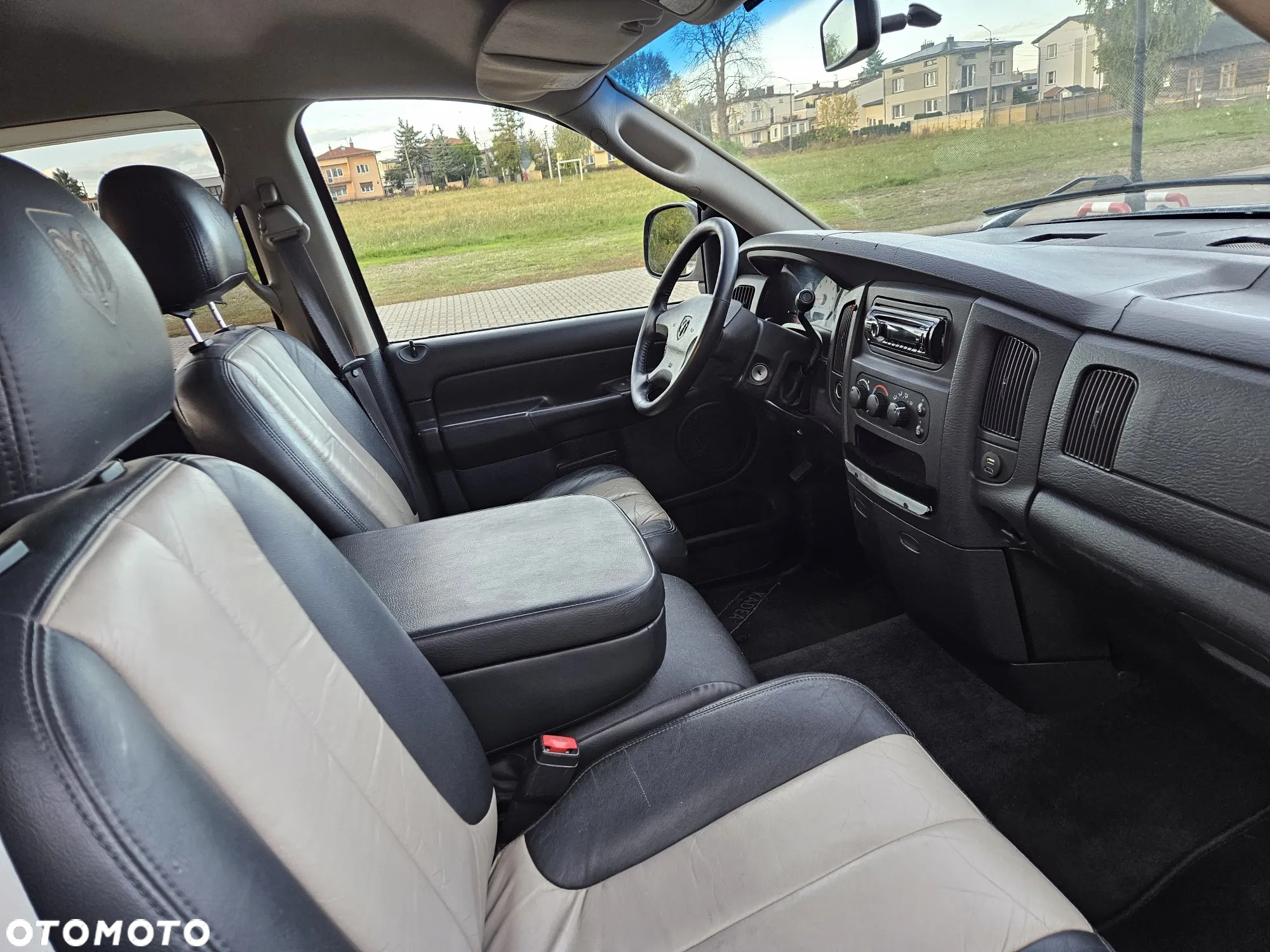 Dodge RAM - 8