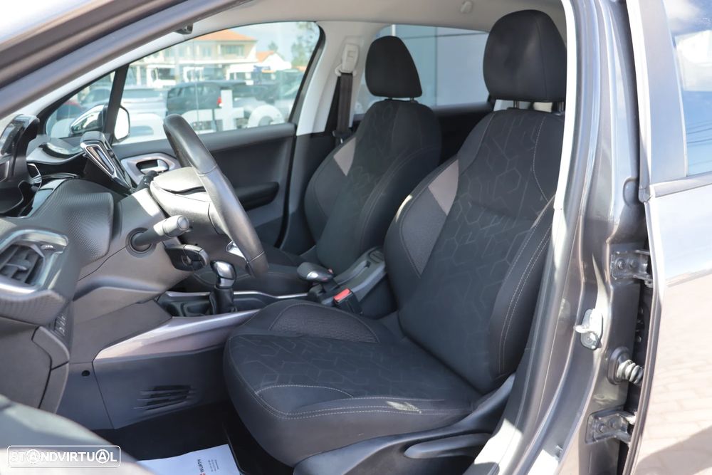 Peugeot 2008 1.2 PureTech Style - 13