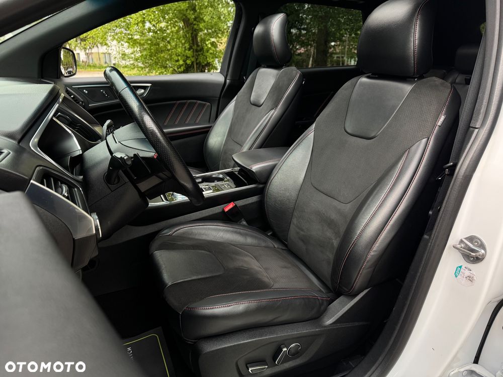 Ford Edge 2.0 EcoBlue Bi-Turbo 4x4 ST-LINE - 31