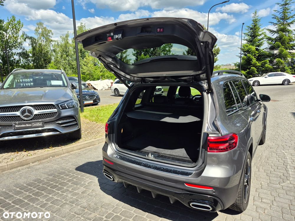 Mercedes-Benz GLB 200 AMG Line 7G-DCT - 19