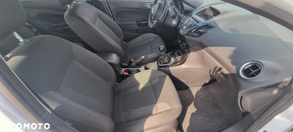Ford Fiesta 1.0 EcoBoost mHEV Titanium - 15