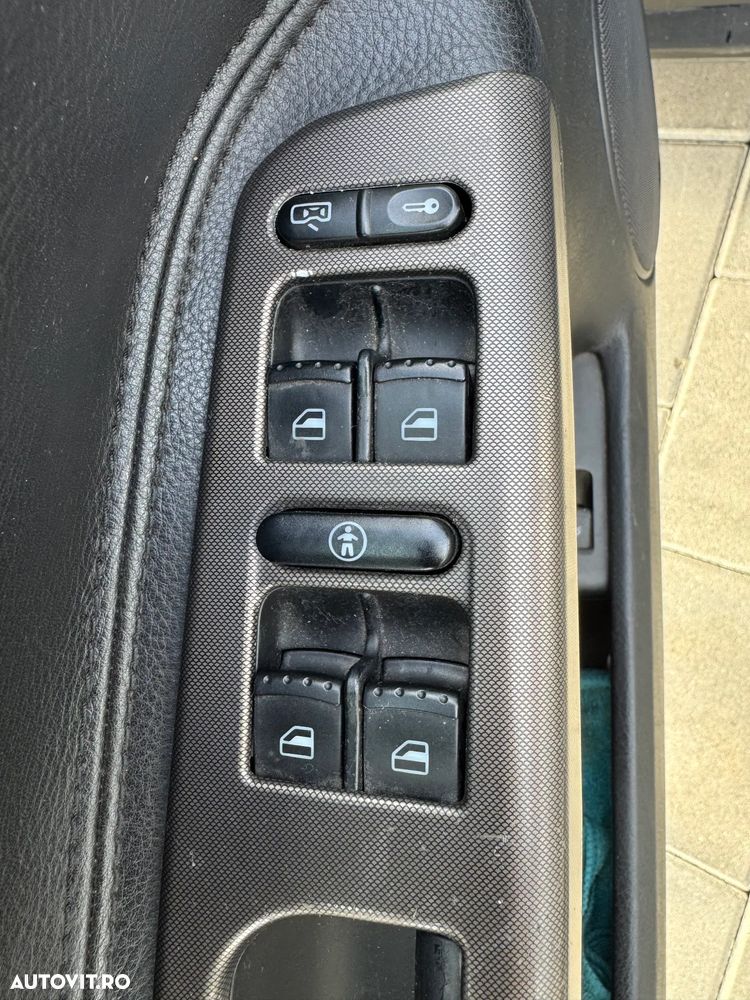 Volkswagen Passat - 34