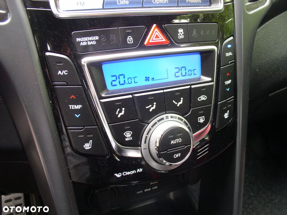 Hyundai i30 1.6 GDI Turbo Luxury - 26