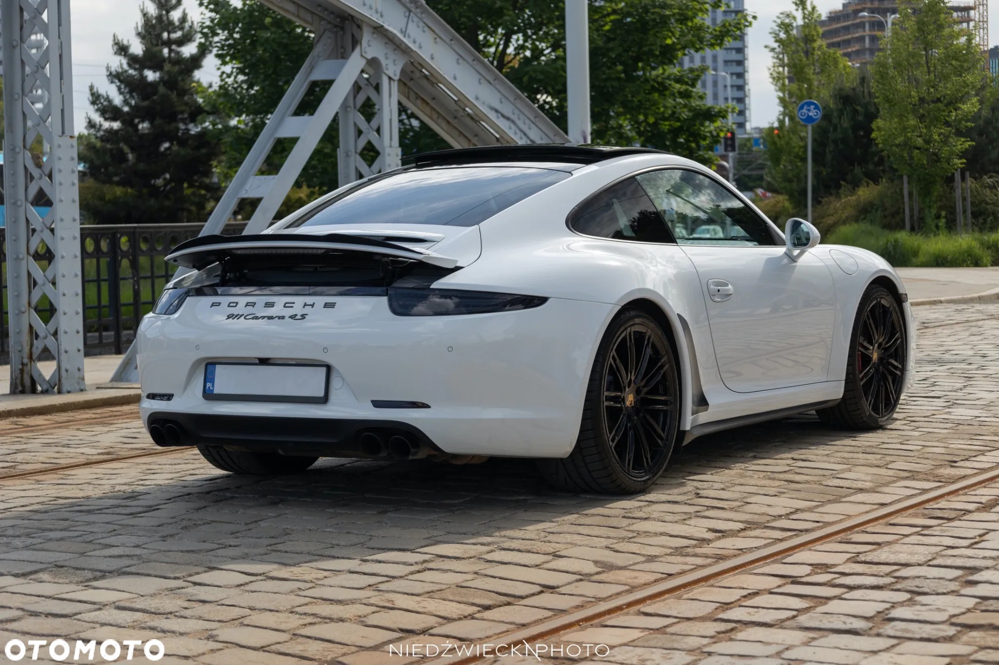 Porsche 911 50th Anniversary Edition PDK - 3