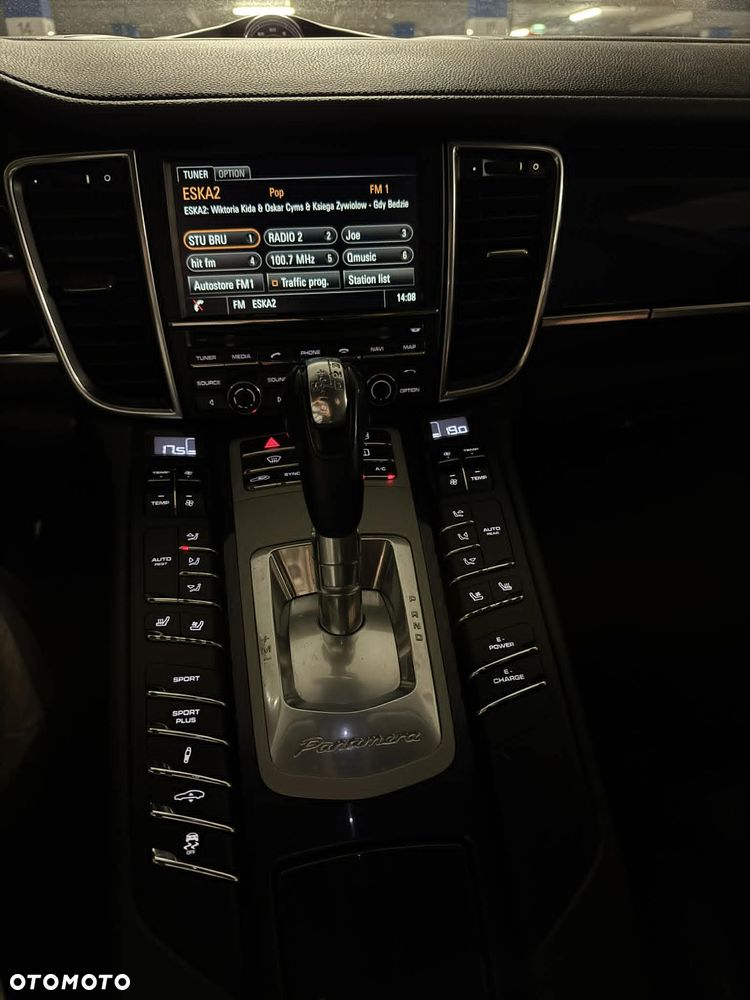 Porsche Panamera - 20