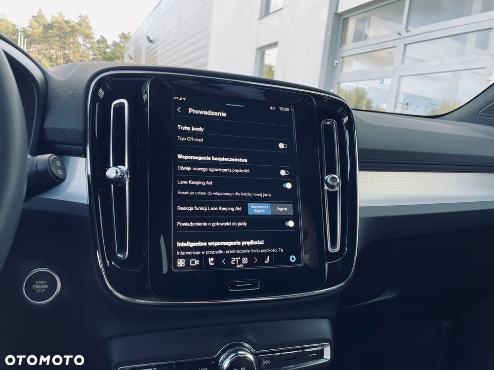 Volvo XC 40 B3 Core - 13