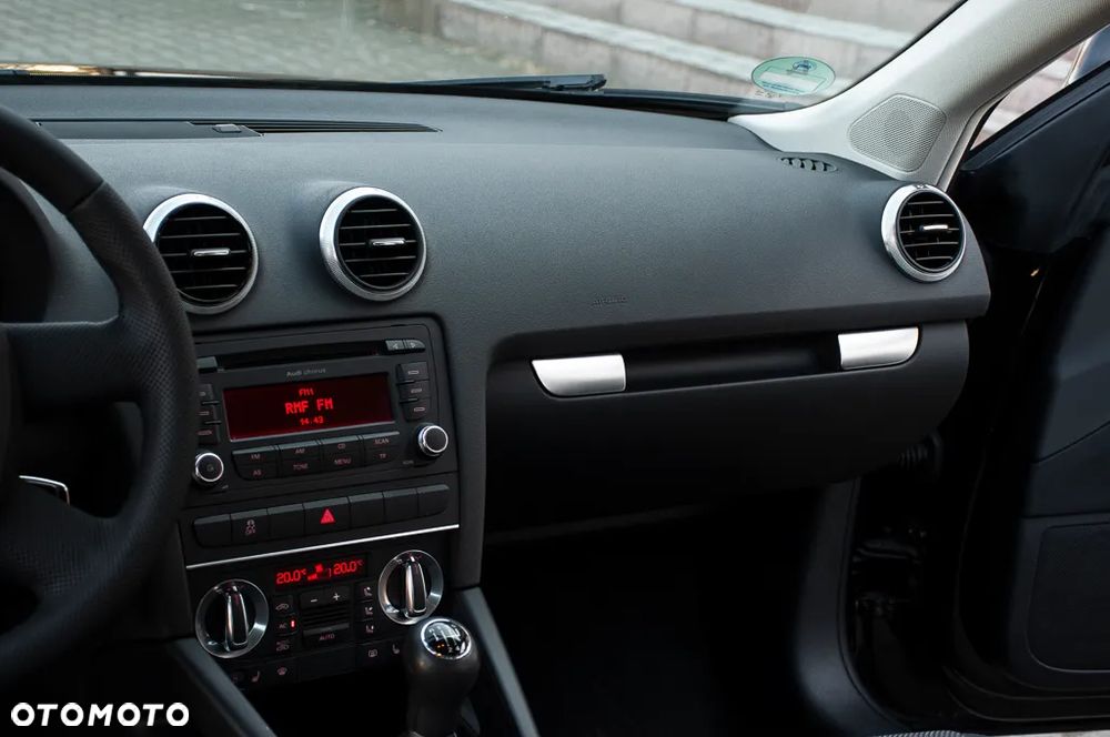 Audi A3 Sportback 1.6 Attraction - 30