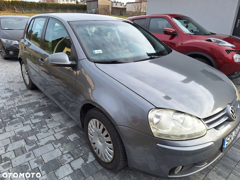Volkswagen Golf - 5