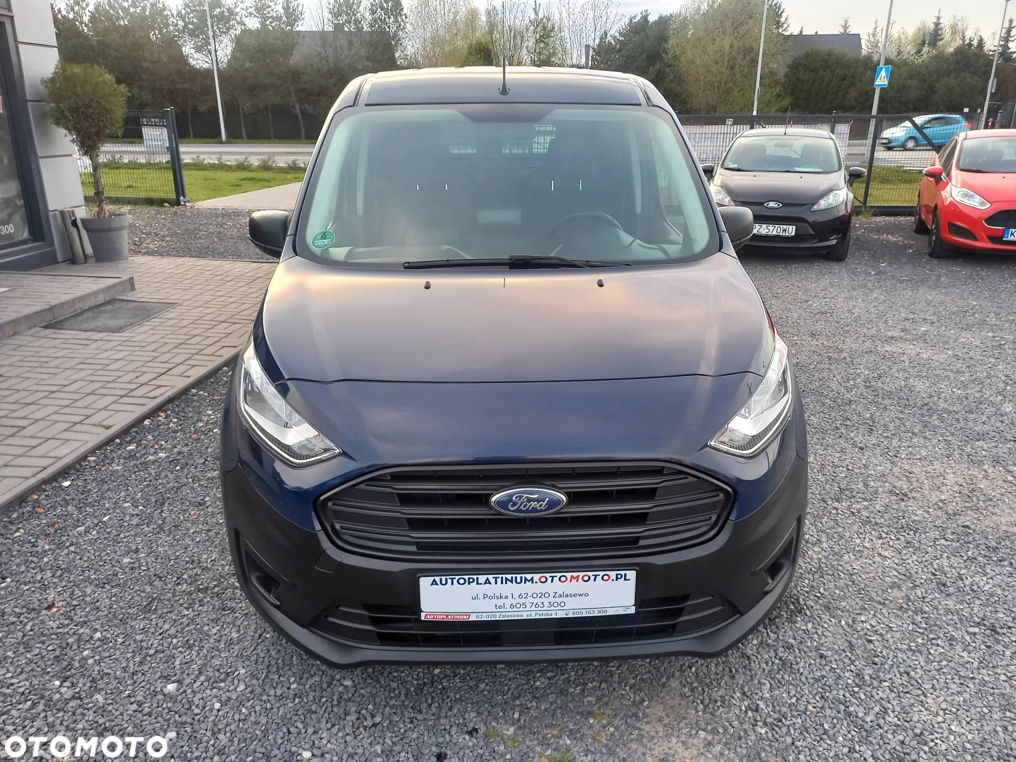 Ford Transit Connect - 13