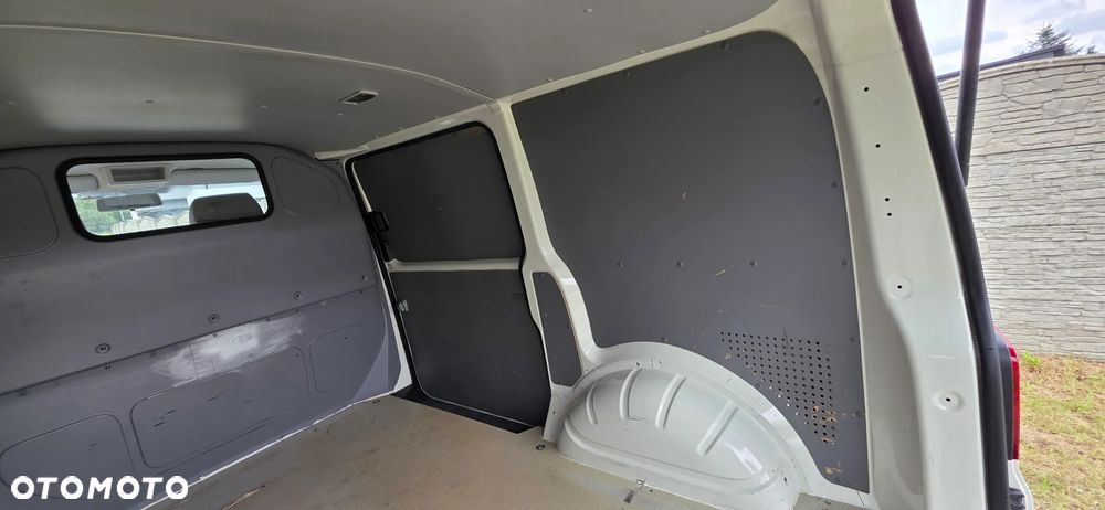 Volkswagen Transporter - 26