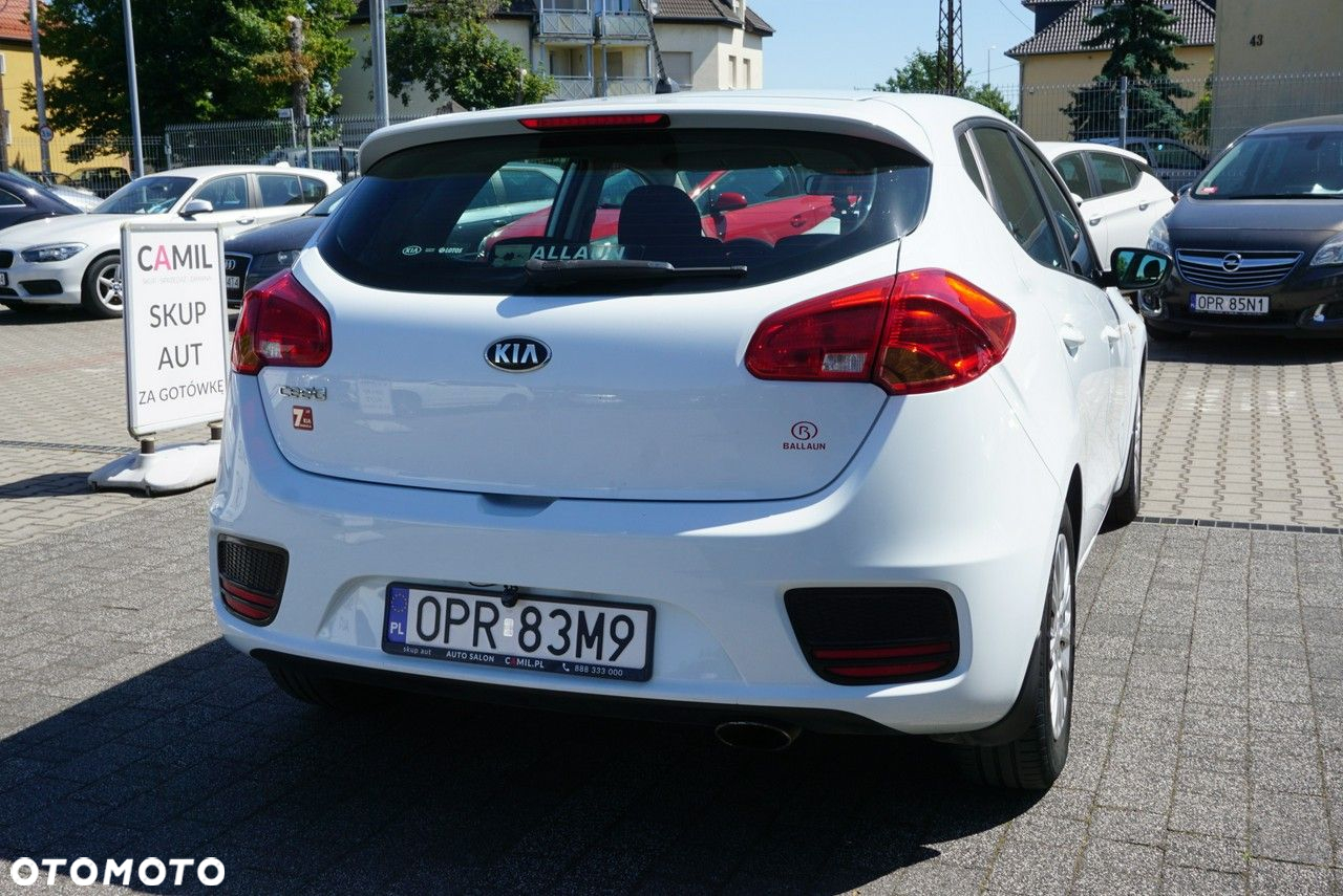 Kia Ceed - 5
