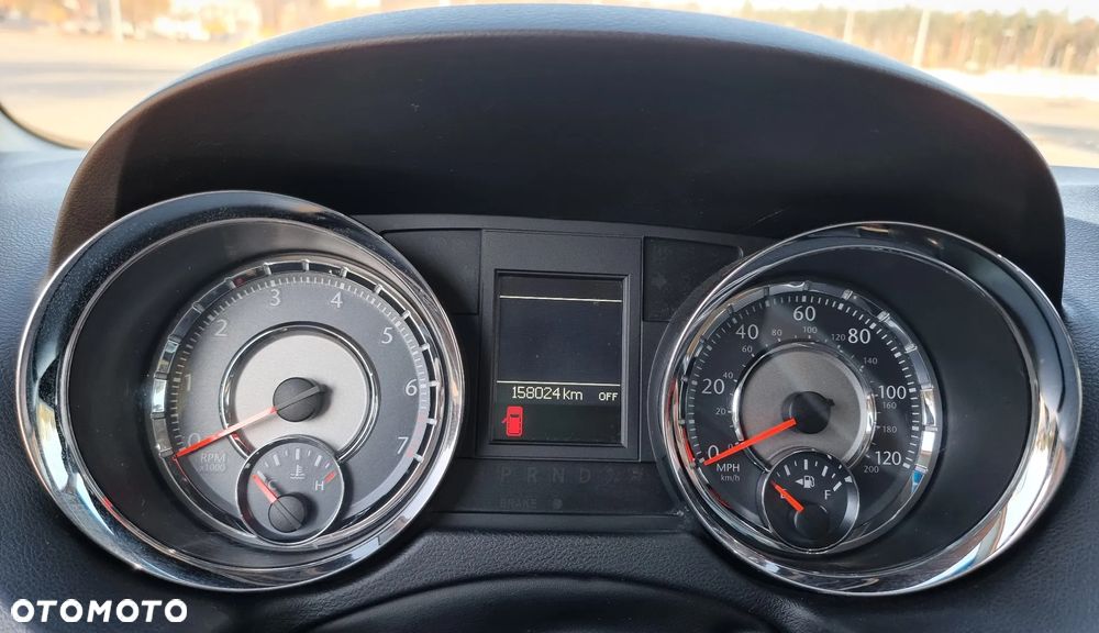 Chrysler Town & Country 3.6 Touring - 37