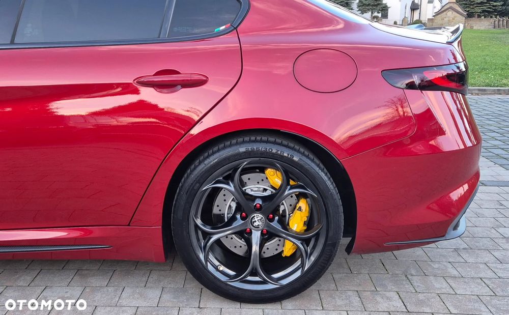 Alfa Romeo Giulia 2.9 Bi Turbo V6 Quadrifoglio Nring - 14