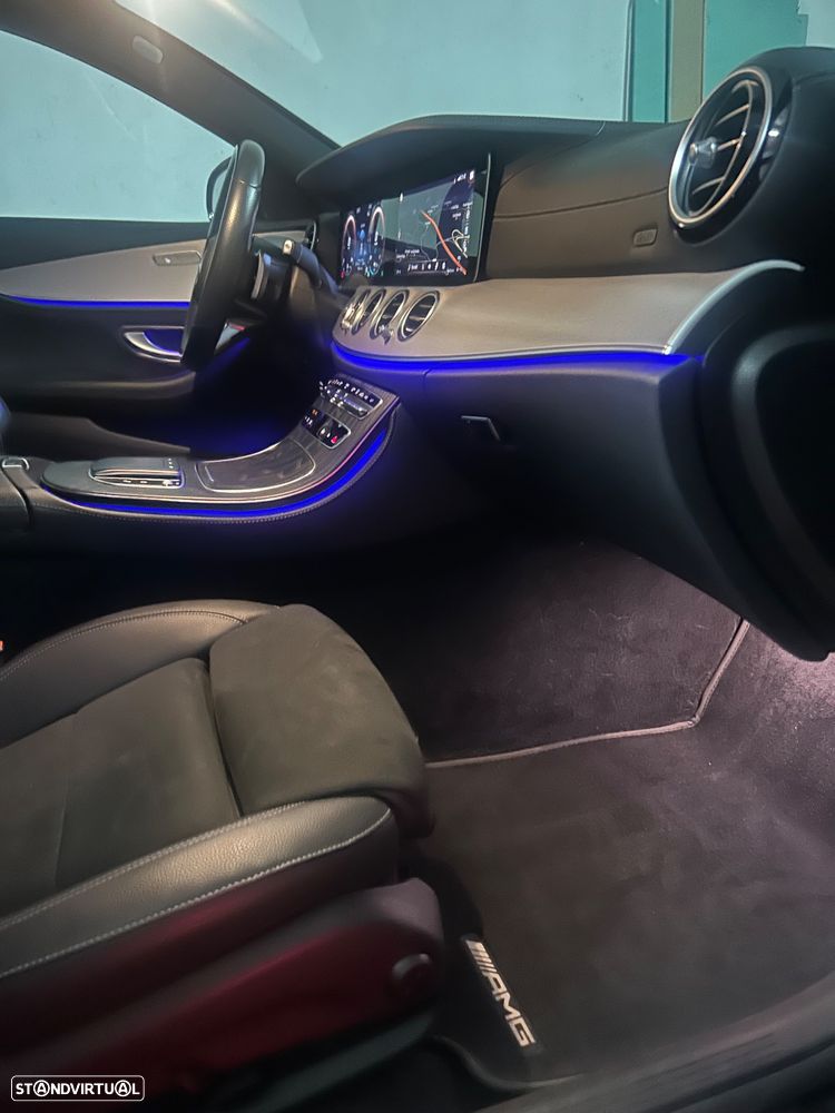 Mercedes-Benz E 300 de 4Matic 9G-TRONIC AMG Line - 26