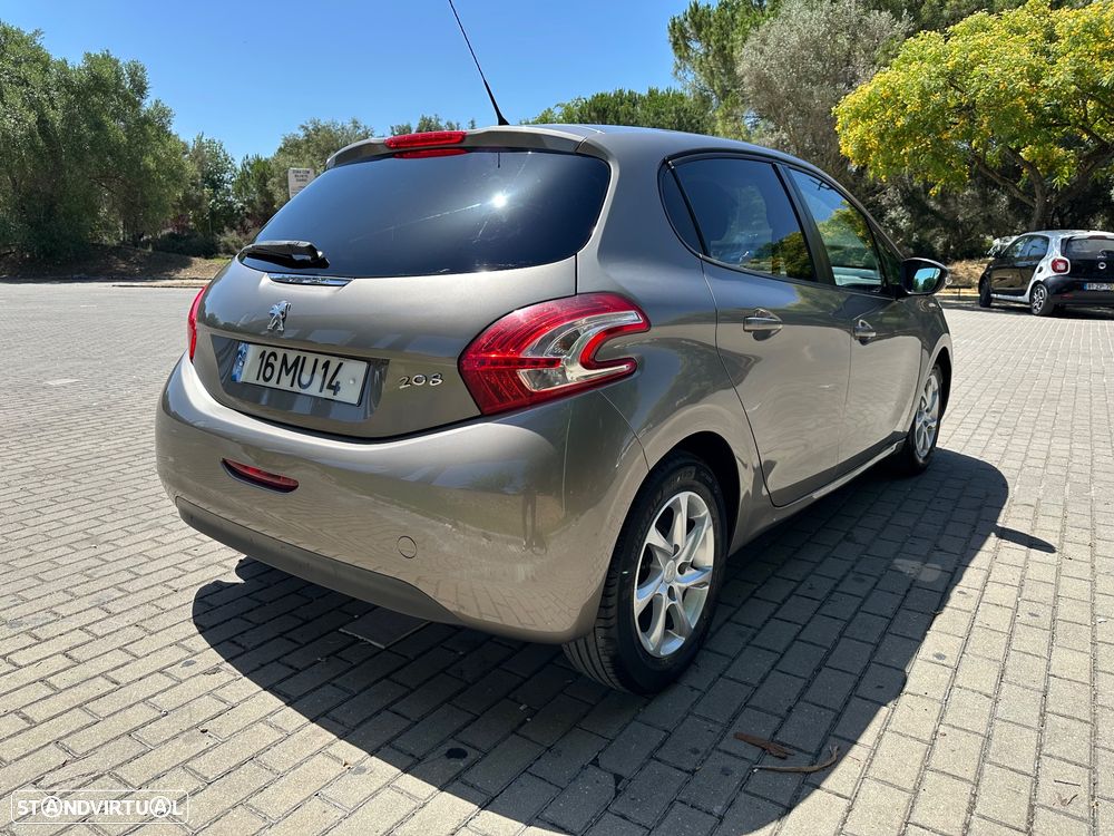 Peugeot 208 1.4 HDi Allure - 5