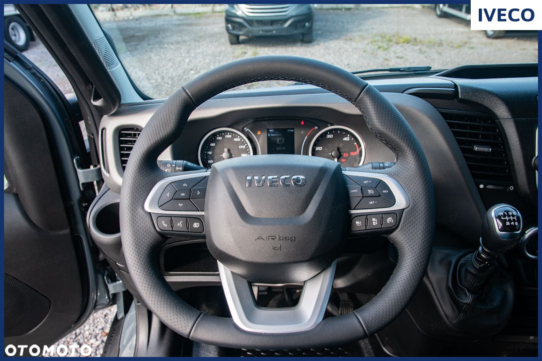 Iveco Daily 50C18 Kontener 8EP + Winda 3.0 180KM - 15