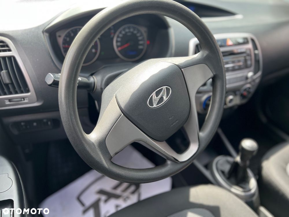 Hyundai i20 1.2 Trend - 20