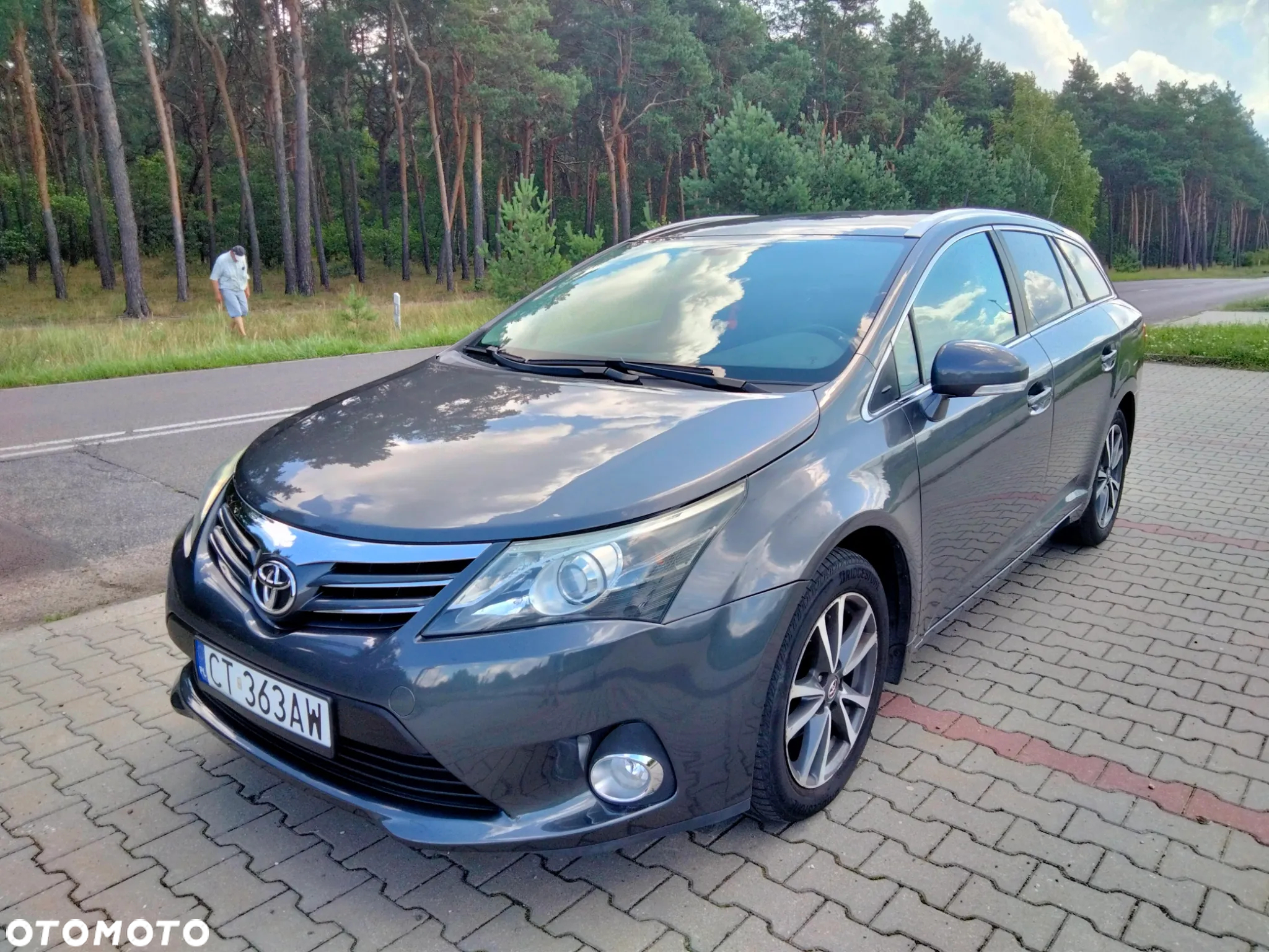 Toyota Avensis 2.0 D-4D Premium - 3