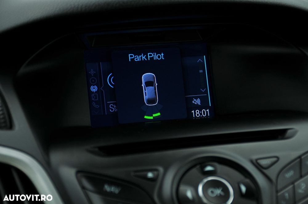 Ford Focus 1.6 TDCI DPF Titanium - 13