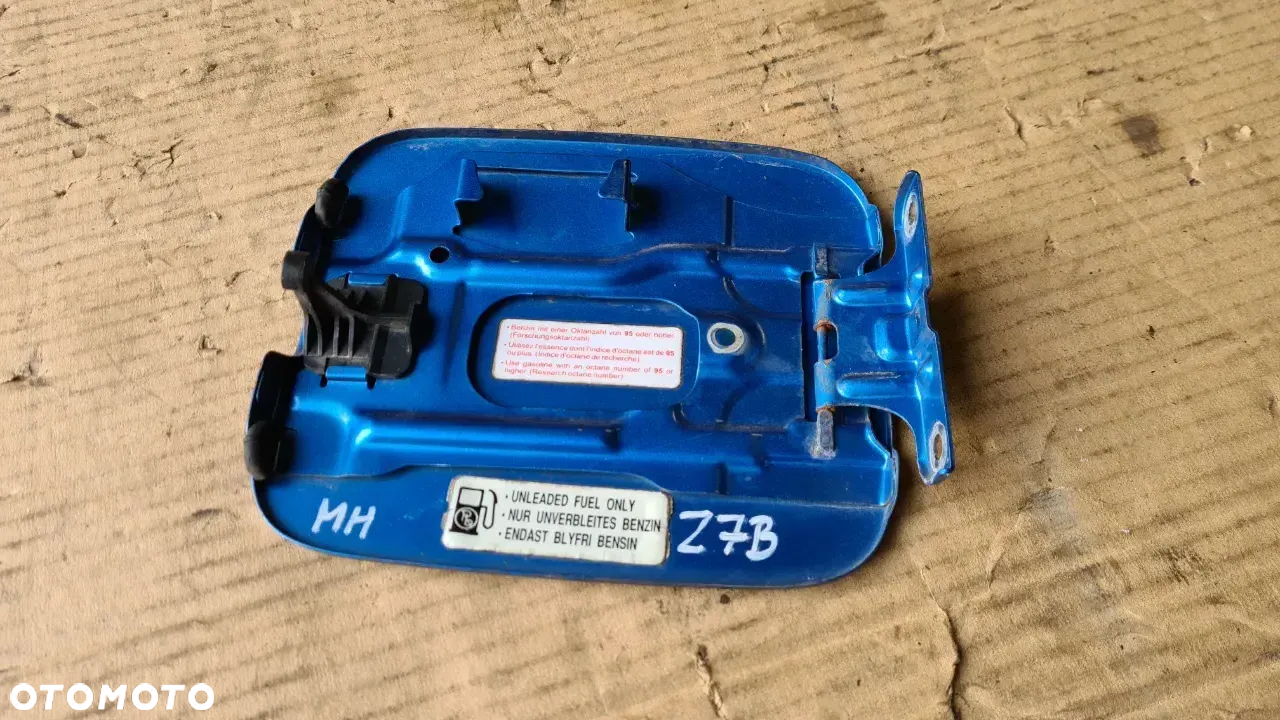 Suzuki Ignis MH Subaru G3X Justy Klapka Wlewu Paliwa Z7B Niebieski - 3