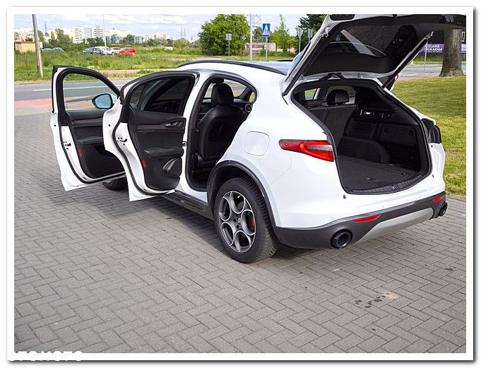 Alfa Romeo Stelvio 2.0 Turbo 16V AT8-Q4 Executive - 19
