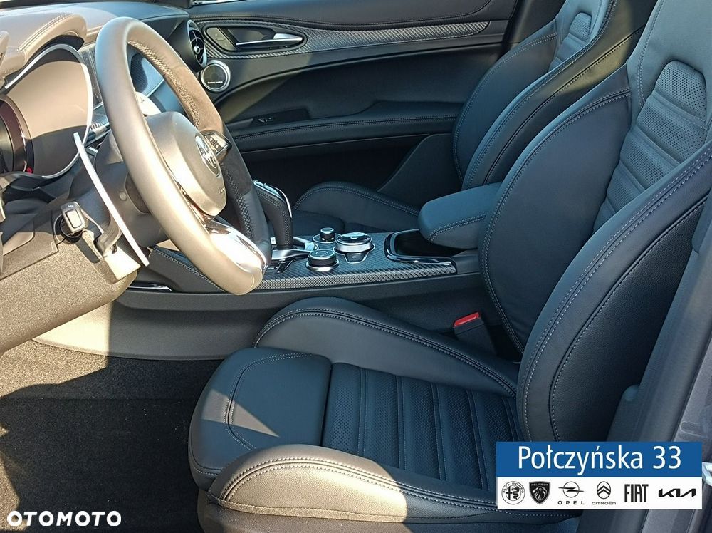 Alfa Romeo Stelvio - 23