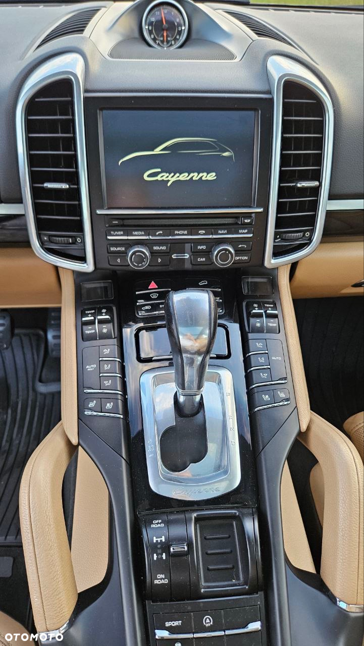 Porsche Cayenne Standard - 18