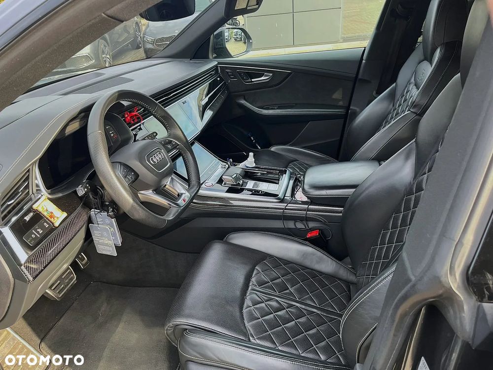 Audi SQ8 - 11