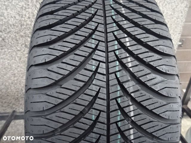 215/45/R16 90V GOODTEAR VECTOR 4 SEASONS GEN-2 - 1