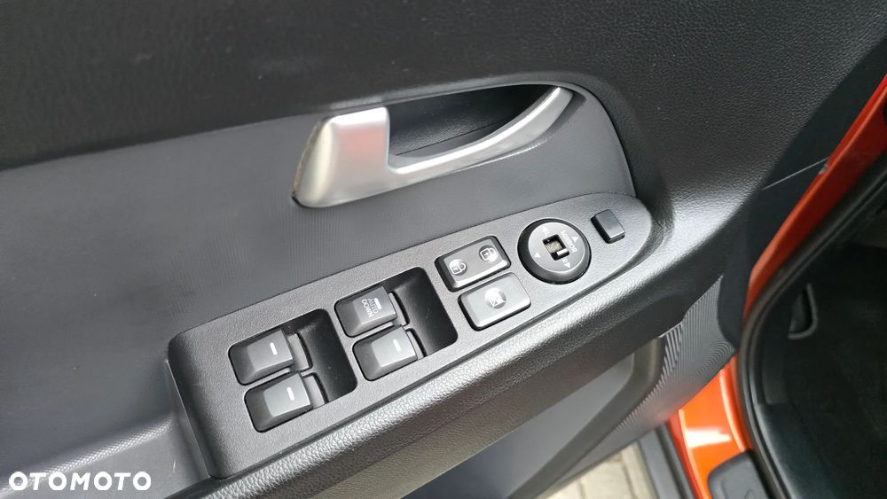Kia Sportage 2.0 XL - 24