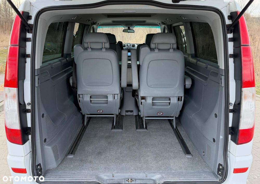 Mercedes-Benz Viano - 11