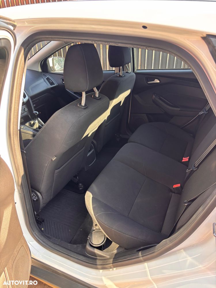 Ford Focus 1.5 TDCi Trend - 8