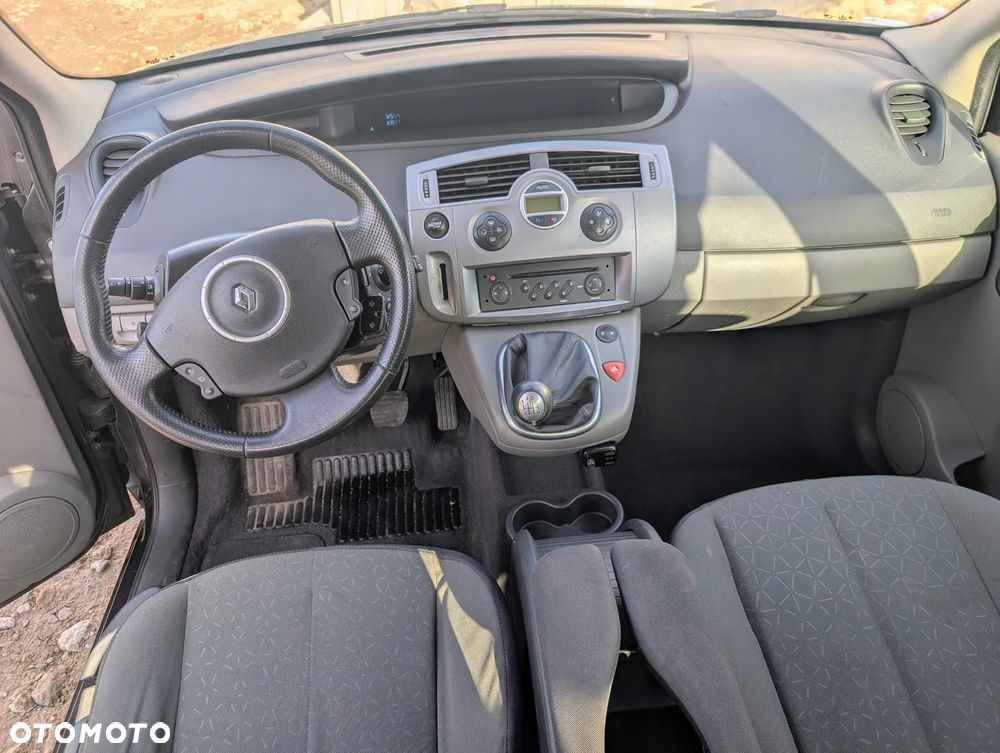 Renault Scenic 2.0 16V Expression - 18