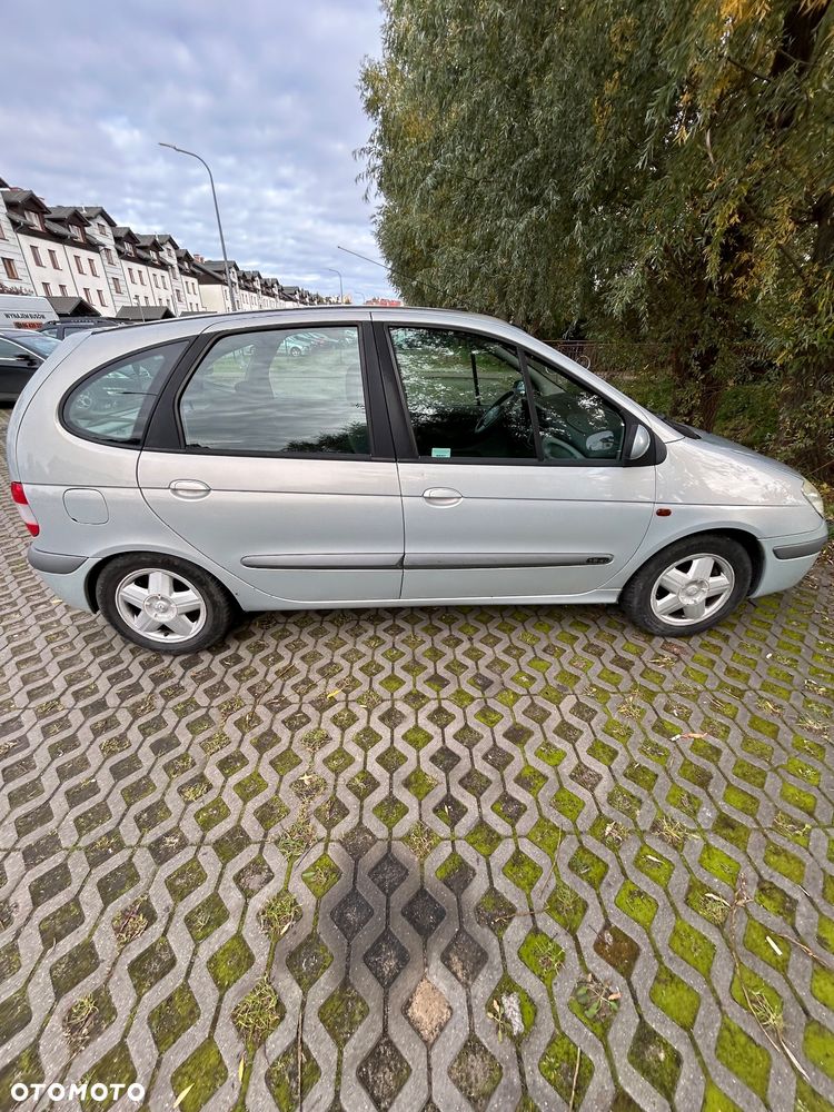 Renault Scenic - 3