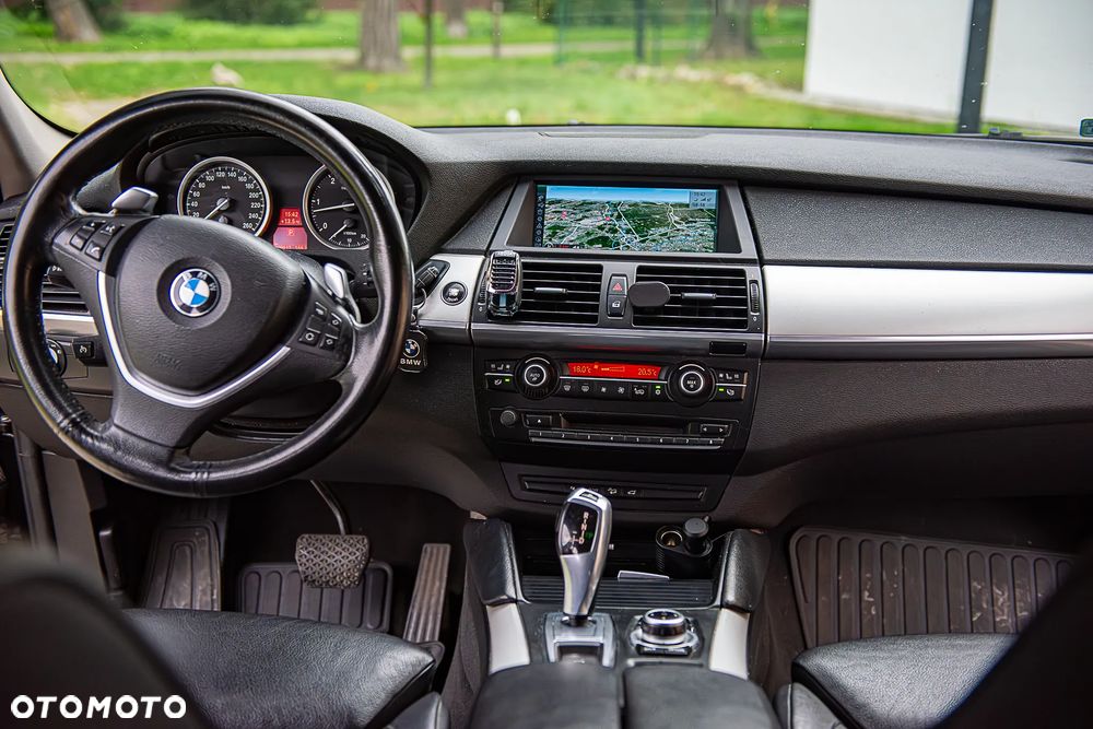 BMW X6 - 16
