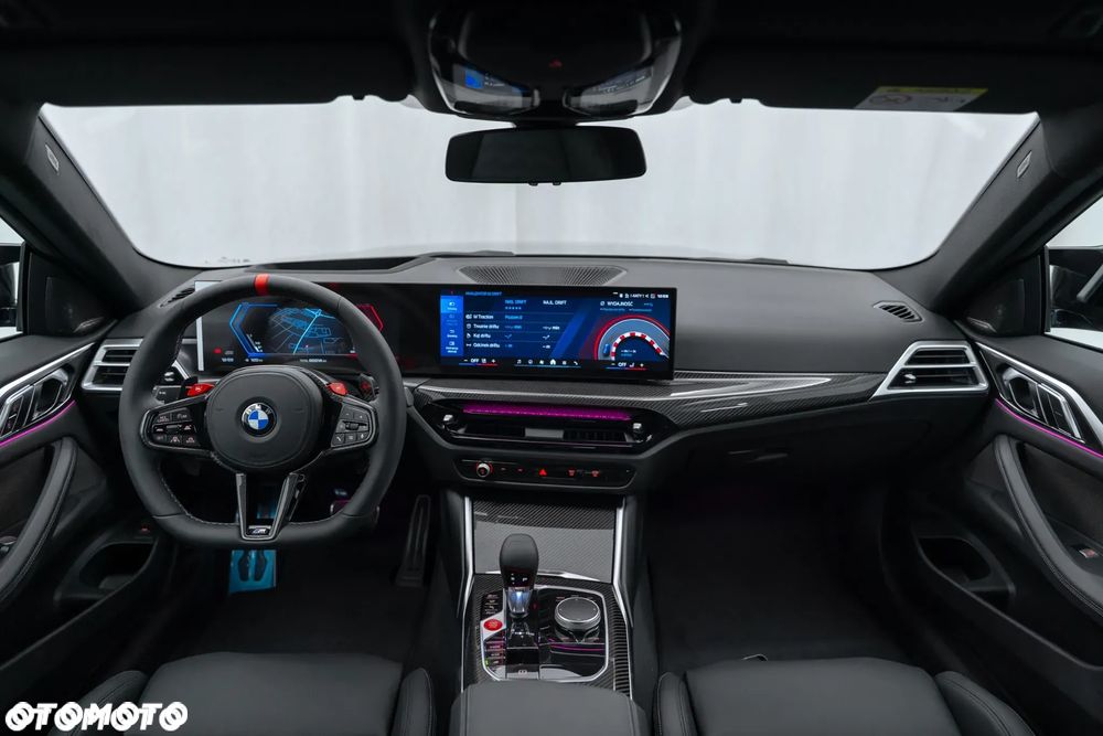 BMW M4 Competition M xDrive - 36
