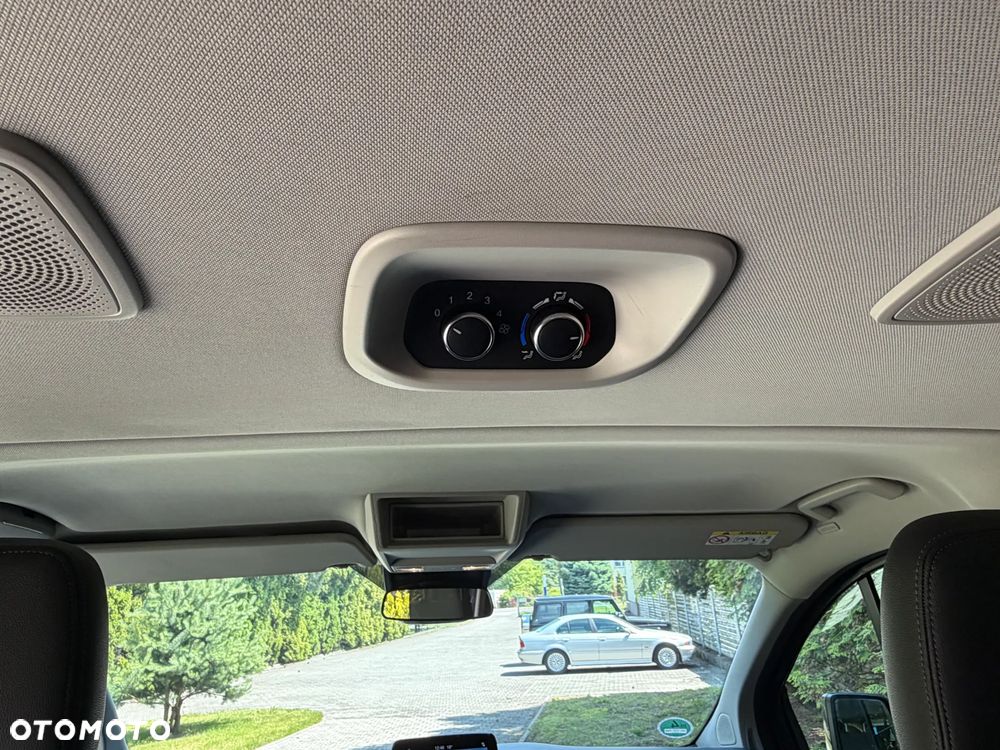 Ford Tourneo Custom 2.0 TDCi L1 Titanium SelectShift - 33