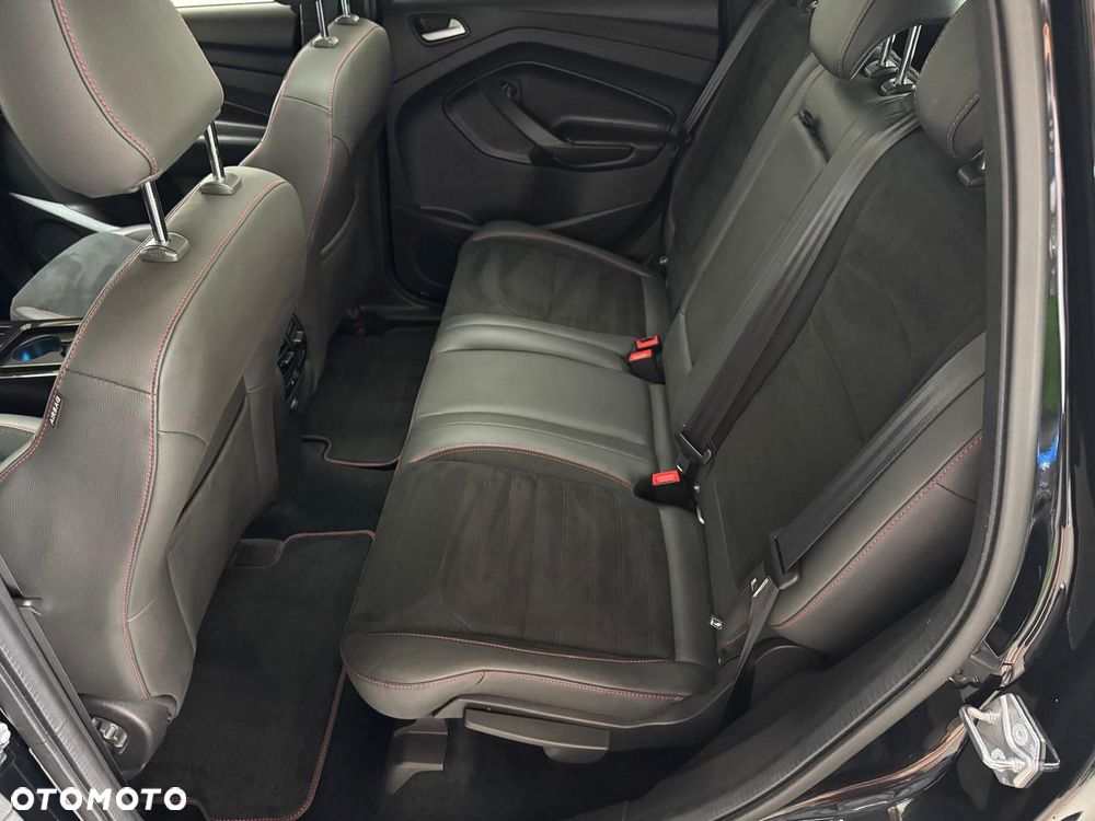 Ford Kuga 1.5 EcoBoost 4x4 ST-Line - 32